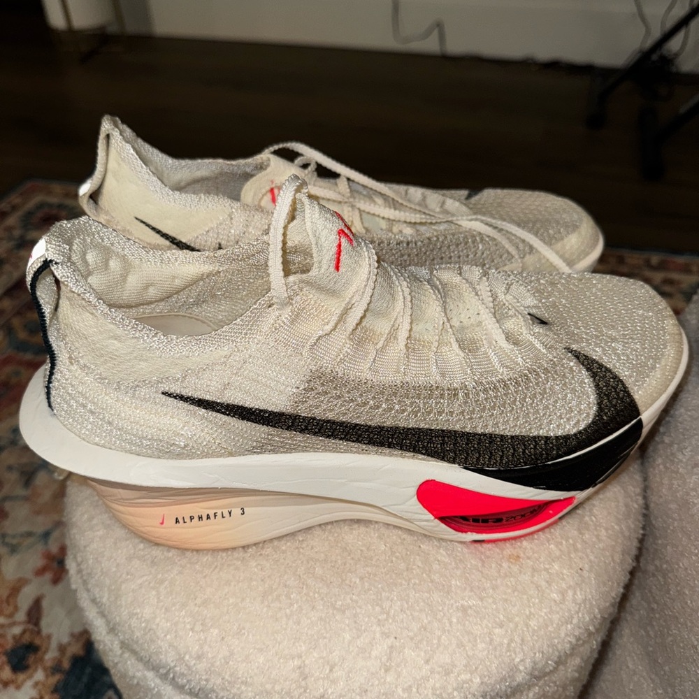 Brand New Never Worn Nike Alphafly 3 White and Black with Pink Accents!